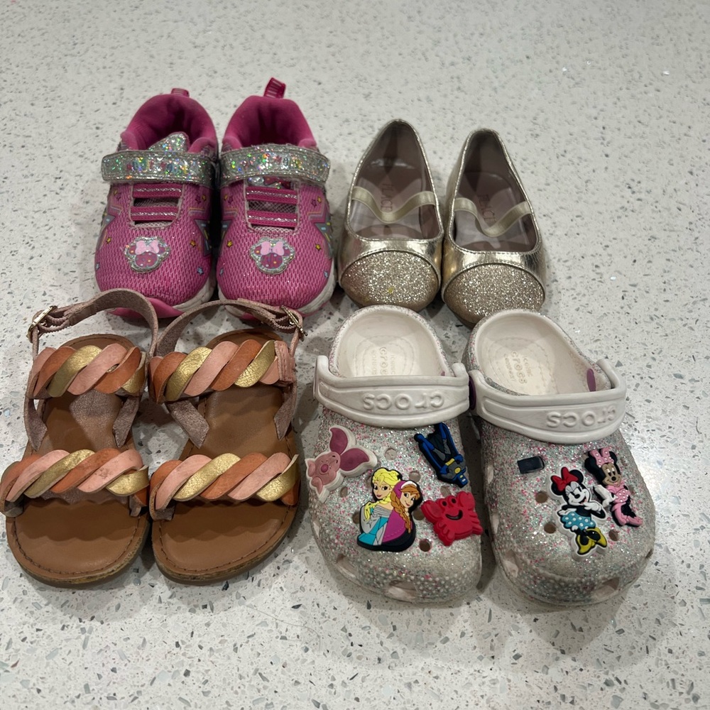 Toddler shoes flats crocs bundle size 7
